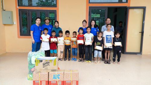 Thươnggia24h: Phóng sự truyền hình về Quỹ vạn dặm thương yêu