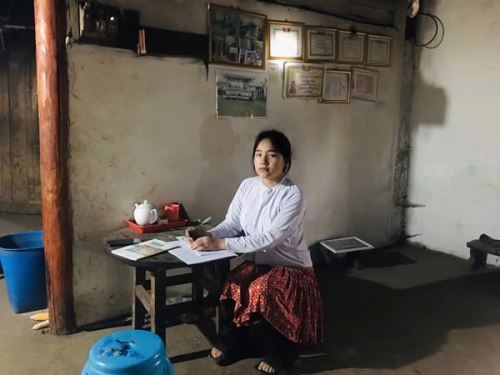 Hai em nhỏ vùng cao Hà Giang cần một vòng tay chở che