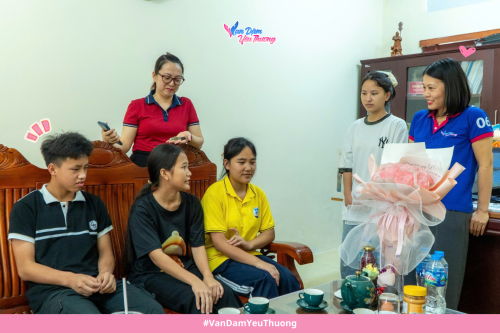 ĐÔI KHI, ĐIỀU CÁC EM MONG NHẤT CHỈ LÀ ĐƯỢC KỂ CHUYỆN