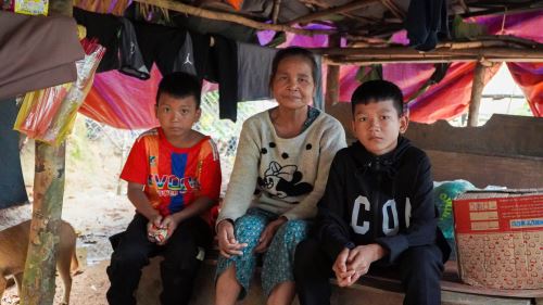 HIẾU TRUNG CẦN LĂM MỘT MÁI NHÀ