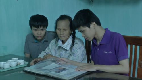 Bắc Ninh [Mã số: SONG SINH] 2 Anh Em Sinh đôi mồ côi cha mẹ