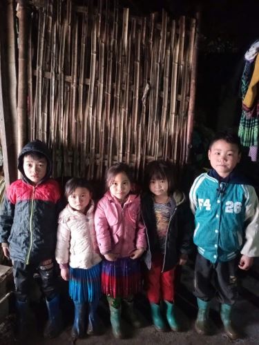 HỌC TRÒ NGHÈO Ở HÀ GIANG ĐANG RẤT CẦN SỰ GIÚP ĐỠ