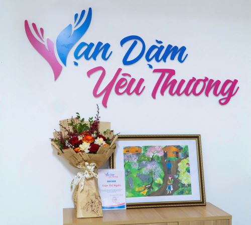 Bức tranh "Mùa Hoa bản em" đã được bán đấu giá