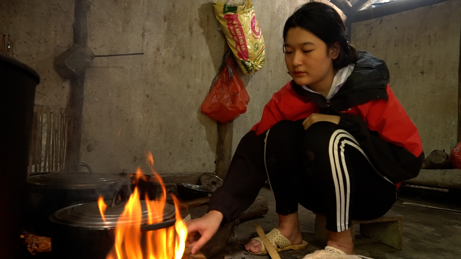 THẮP SÁNG BƯỚC CON ĐI