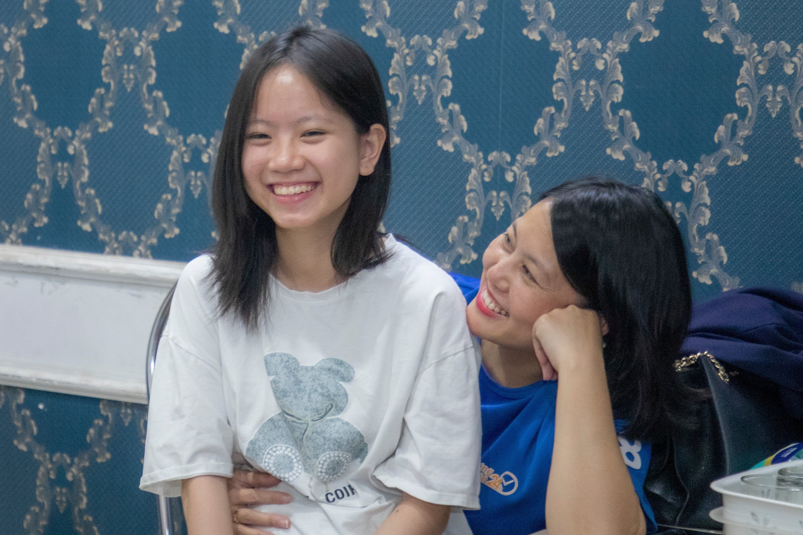 KÊU GỌI HỖ TRỢ BÉ GÁI DUY NHẤT CÒN SỐNG TRONG VỤ HOẢ HOẠN Ở KHƯƠNG HẠ